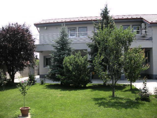 Ubytovanie House Galanta Esterno foto