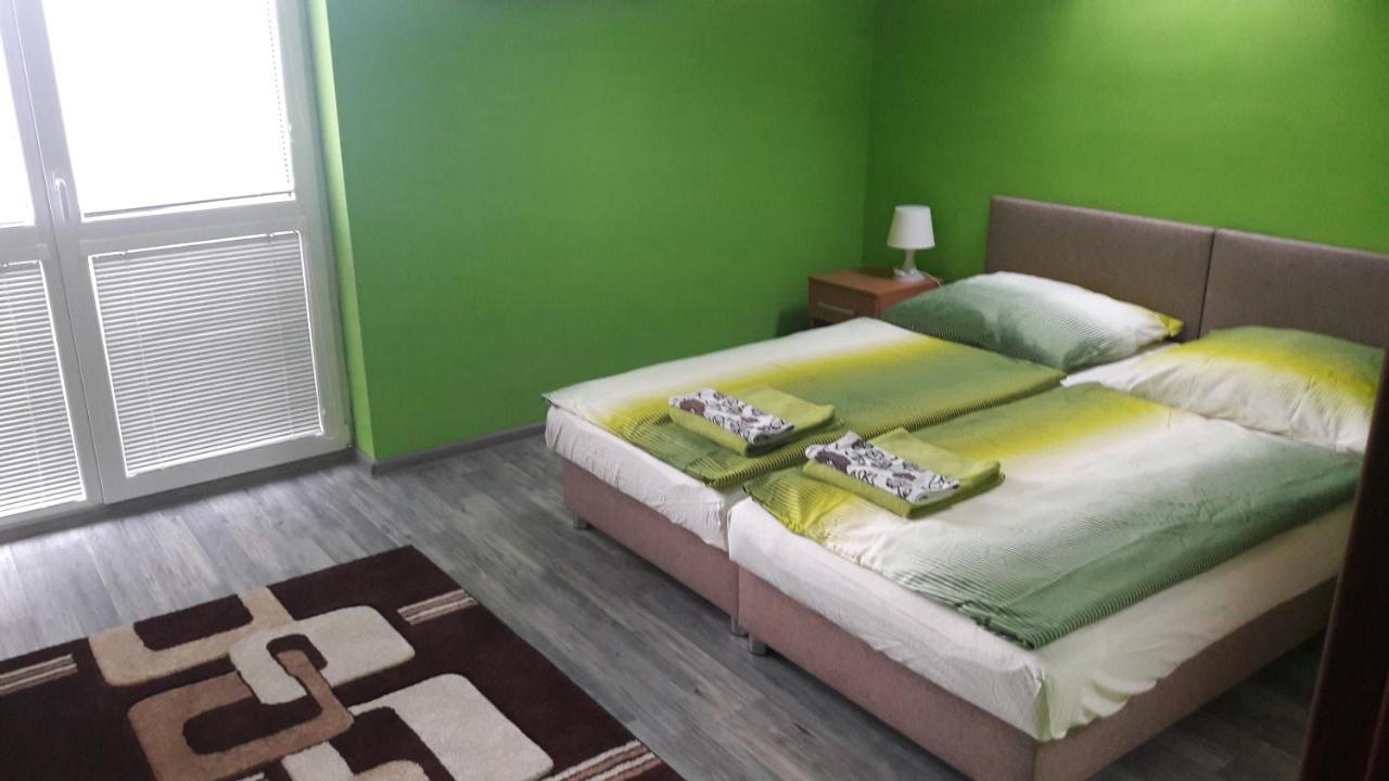 Ubytovanie House Galanta Esterno foto